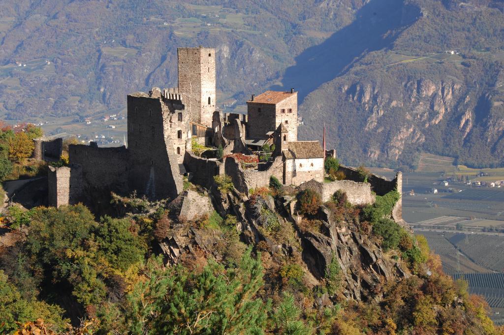Schloss-Hof Appiano Sulla Strada Del Vino Ngoại thất bức ảnh