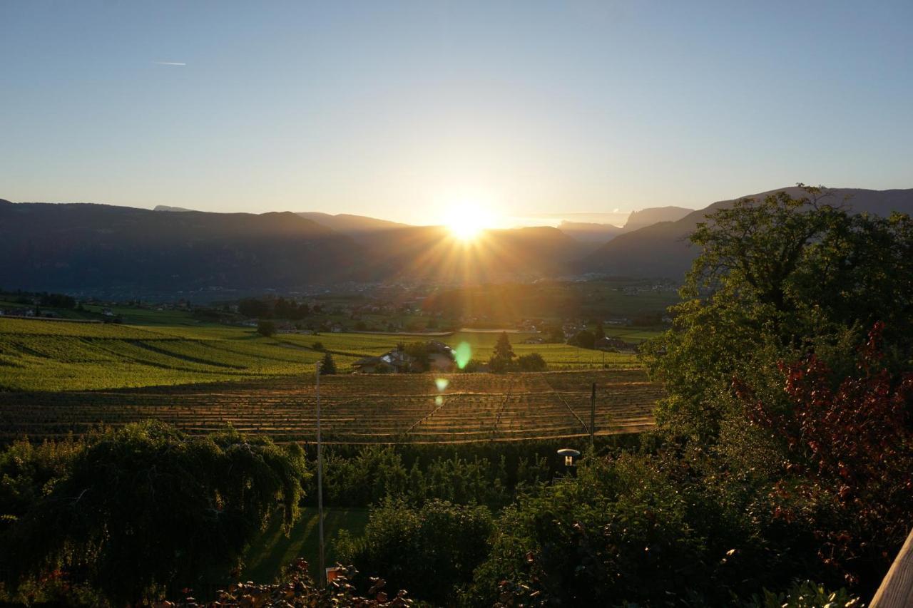 Schloss-Hof Appiano Sulla Strada Del Vino Ngoại thất bức ảnh